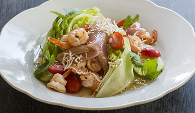 [Photo: Thai-style Salad of Roasted Banana Shallots and Garlic Prawns]